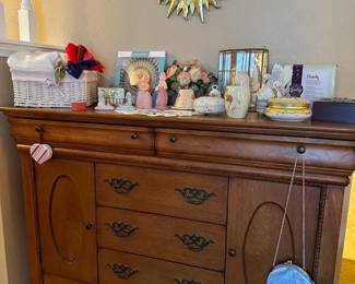 Holiday is set up in the master bedroom so this is the other side of the same room