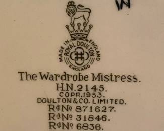 the wardrobe maistress