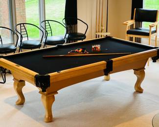 Beautiful Pool Table 