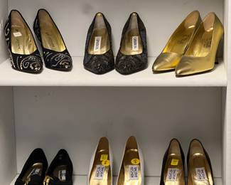 Size 8  Elegant shoes St. John and more 