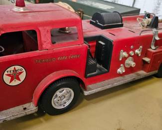 VINTAGE TEXACO TOY TRUCK