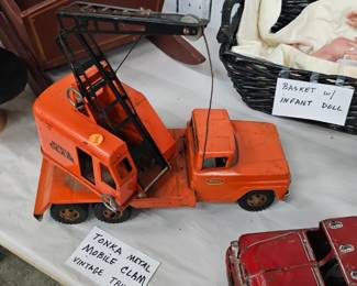 VINTAGE TONKA TOY TRUCK