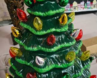 19" CERAMIC LIGHT UP CHRISTMAS TREE