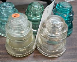 LOT OF INSULATORS