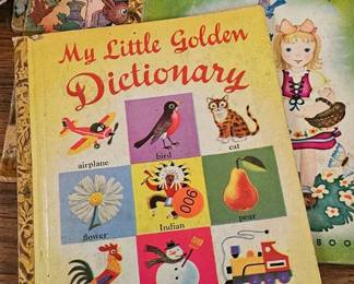 LOT OF VINTAGE GOLDEN BOOKS