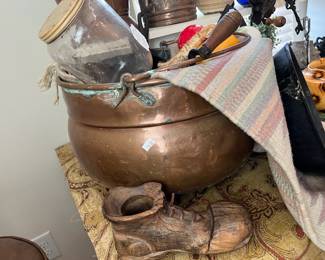 Antique brass pot w/ iron bail handle