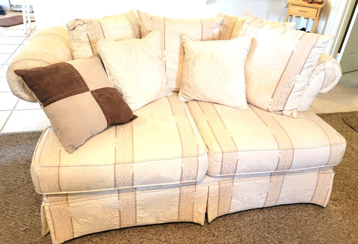 Magnolia Estate Sales Cave Creek Lovely Estate... starts on 9/15/2023