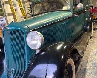1933 Dodge!!!  Will Pre-sale. Call 912-658-6966 for apt to view. 