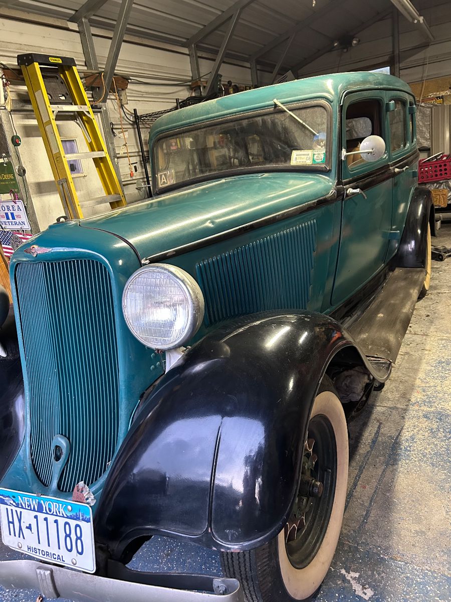 1933 Dodge!!!  Will Pre-sale. Call 912-658-6966 for apt to view. 