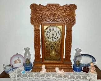Gingerbread mantle clock