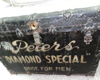 Antique trunk "Diamond Special"