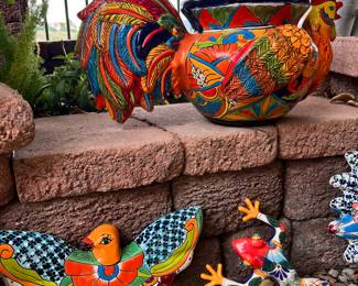 FABULOUS ROOSTER POT