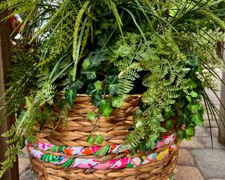 WOVEN W/ TEXTILE BASKET W/ FAUX GREENERY