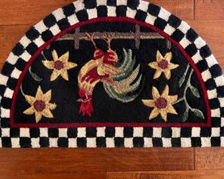 HOOKED WOOL KITCHEN RUG