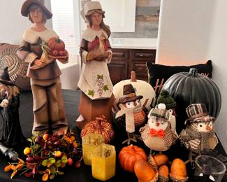 HARVEST DECOR ~ SUCH NICE TASTE OUR GAL HAS!