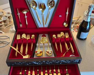 Rogers Bros 1847 Cutlery Set