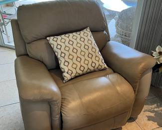 Recliner 