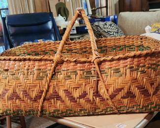 Large Choctaw gathering basket