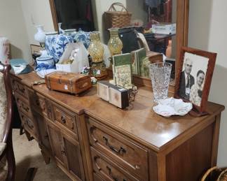 Thomasville dresser, also have queen bed, chest, nightstands