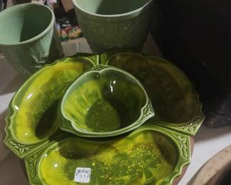 California Pottery Lazy Susan set