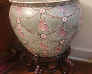 Large planter with stand