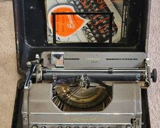 Antique Underwood Manual Typewriter