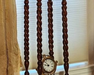 Pedestal Plant Stand