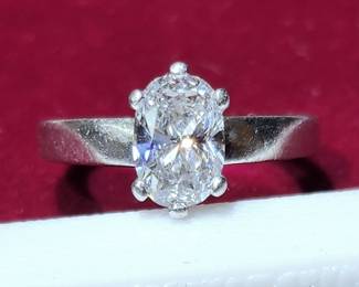 High Quality Natural Diamond on Platinum Ring
