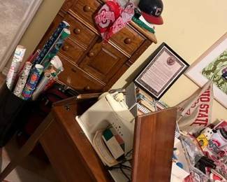 Chest of drawers and a Singer Sewing Machine