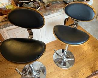 Two nice bar stools