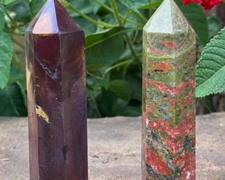 We have a great collection of fossils and minerals! Here are a couple of nice crystals or points. That is Mookaite on the left and Unakite on the right.