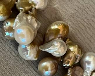 A close look at the pearls