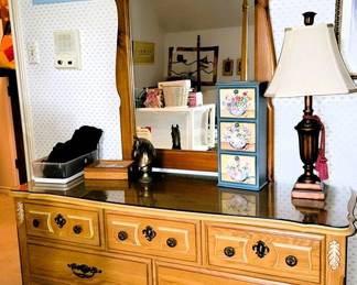 Stanley furniture dresser with mirror