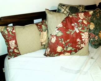 Full size Dark wood bed