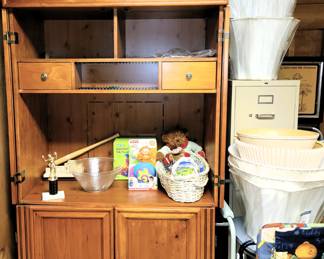 New Children's items: toddler toys, bath, toddler chair, bouncy chair. Lamp shades