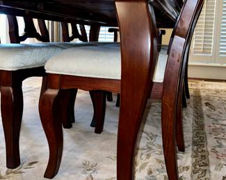 Alternate view of dining table and chairs