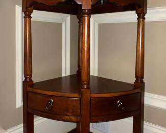 Haverty's corner shelving unit (pair)