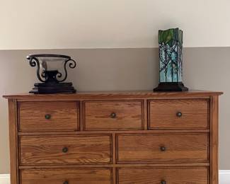 Stanley dresser; pedestal vase; Tiffany style lamp