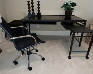 ECO metal desk and office chair