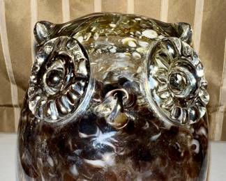 Small light-up glass owl figurine