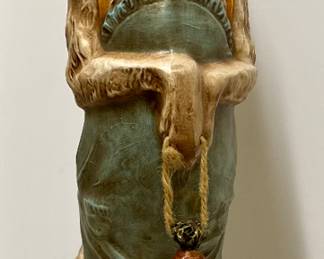 Front view of Easter figurine