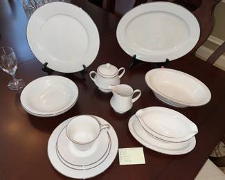 Noritake Affection platinum pattern; platinum stemware