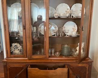 **PRE-SALE**                                                                             
Garrison Furniture China Cabinet (Excellent Condition)