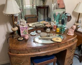 Antique dresser. Goes with a burl armoire.
