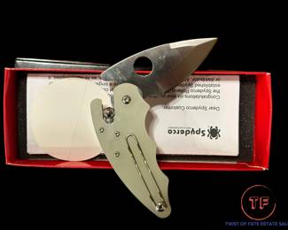 Large Collection of SPYDERCO Knives (NEW IN BOX)