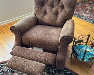 LANE Tufted Push Back Recliner