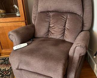 LANE Powered Lift Chair