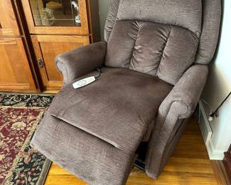 LANE Powered Lift Chair