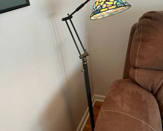 Articulating Floor Lamp with Tiffany Style Stained Glass Shade
