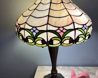 Tiffany Style Stained Glass Table Lamp